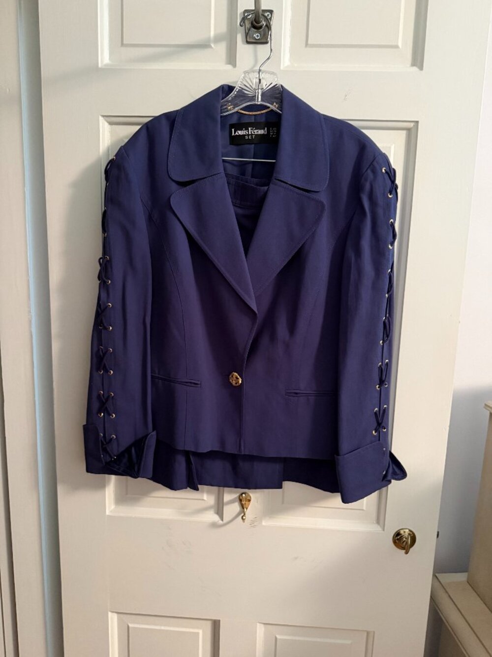Vintage Louis Féraud SET Purple Skirt Suit Lace-Up Sleeves Gold Detail